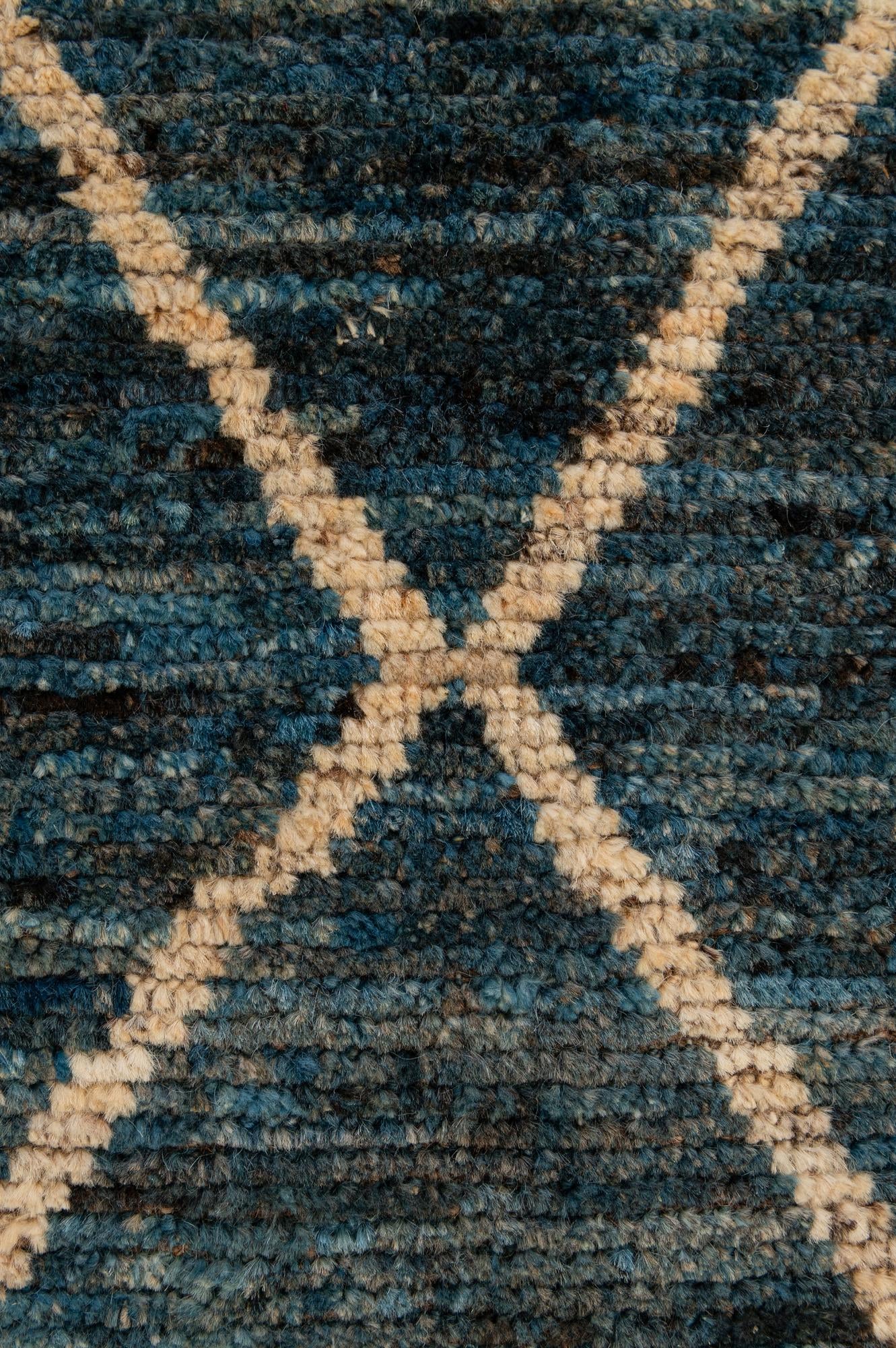 4' 10 x 5' 11 Hand Knotted Moroccan Wool Rug