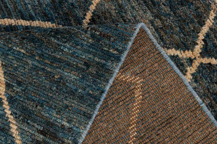 4' 10 x 5' 11 Hand Knotted Moroccan Wool Rug