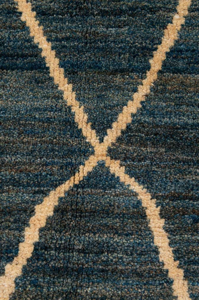 5' 2 x 6' 7 Hand Knotted Moroccan Wool Rug