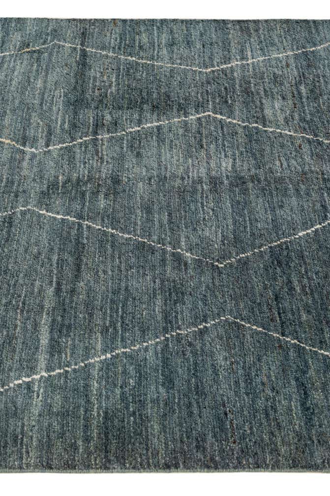 4' 5 x 6' 7 Hand Knotted Moroccan Wool Rug