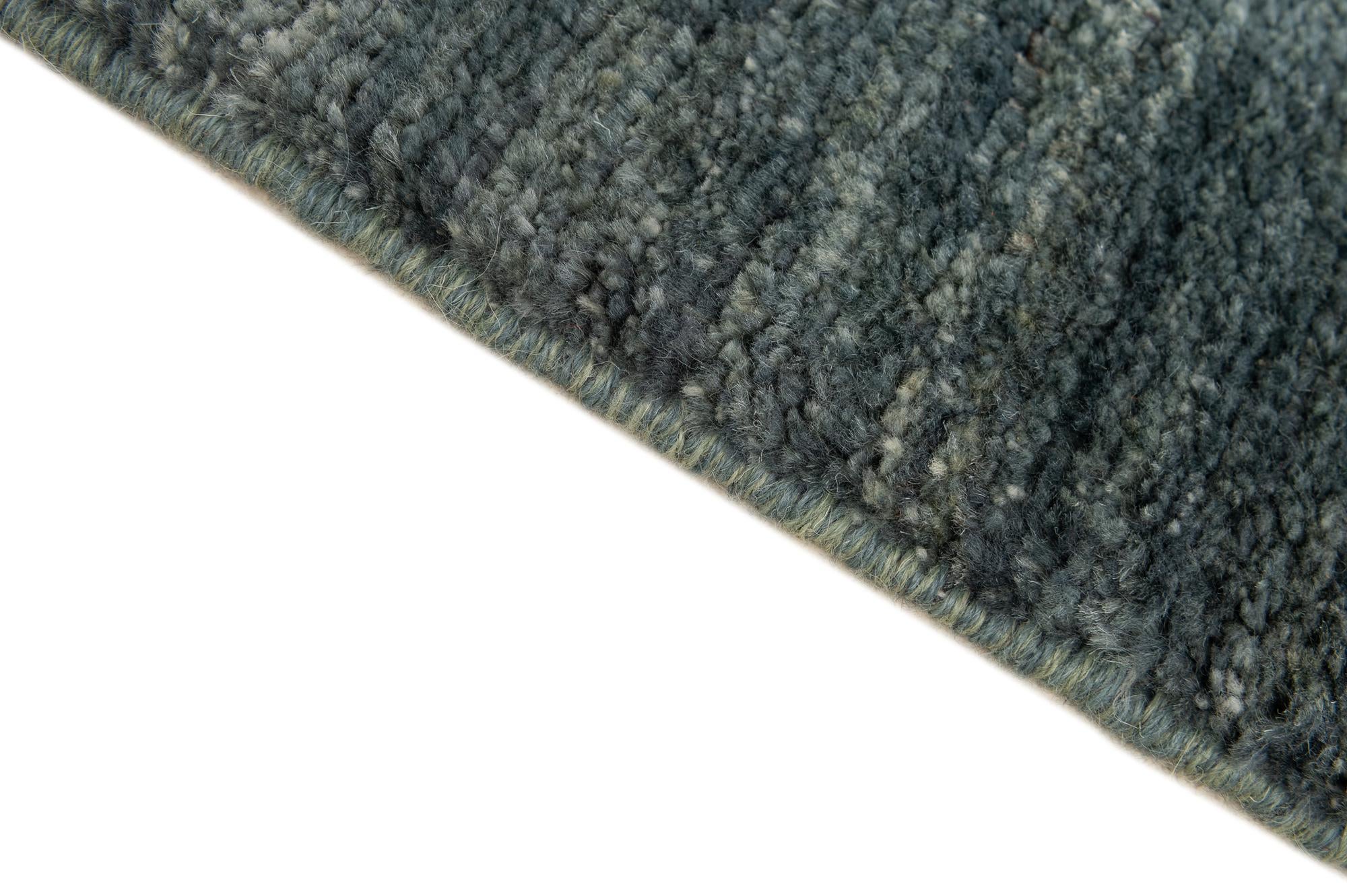 4' 5 x 6' 7 Hand Knotted Moroccan Wool Rug