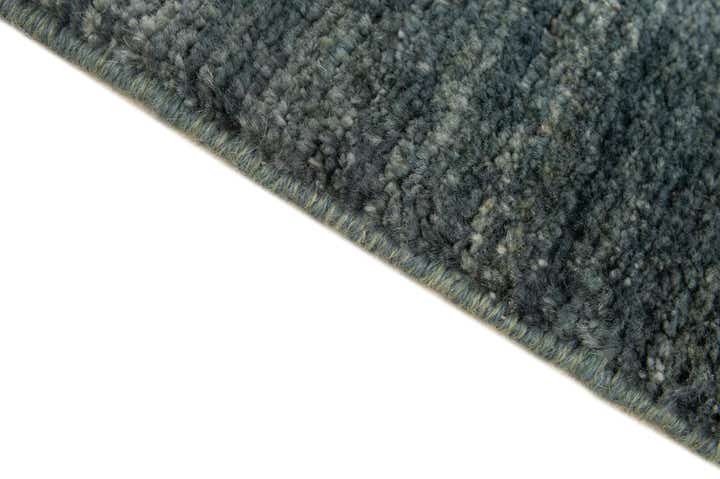 4' 5 x 6' 7 Hand Knotted Moroccan Wool Rug