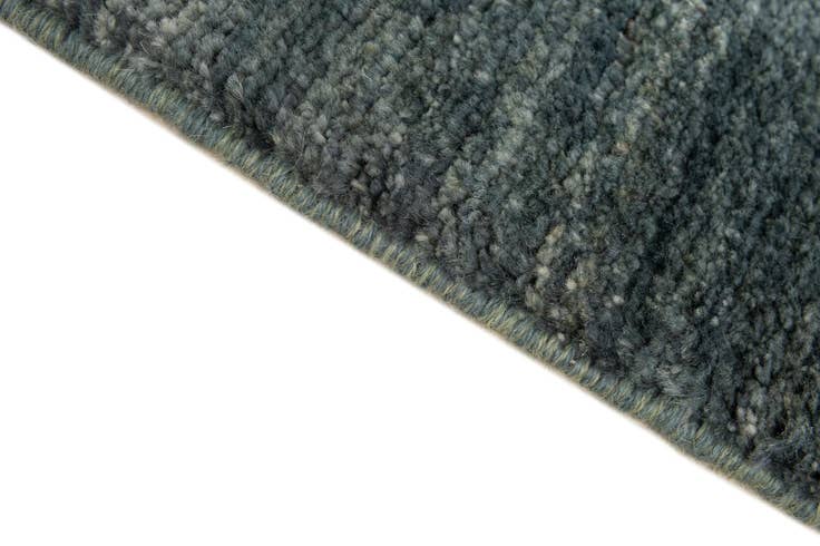 Detail image of 4' 5 x 6' 7 Hand Knotted Moroccan Wool Rug