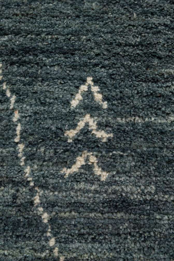 4' 5 x 6' 7 Hand Knotted Moroccan Wool Rug