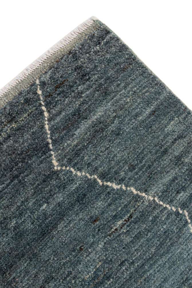 4' 5 x 6' 7 Hand Knotted Moroccan Wool Rug