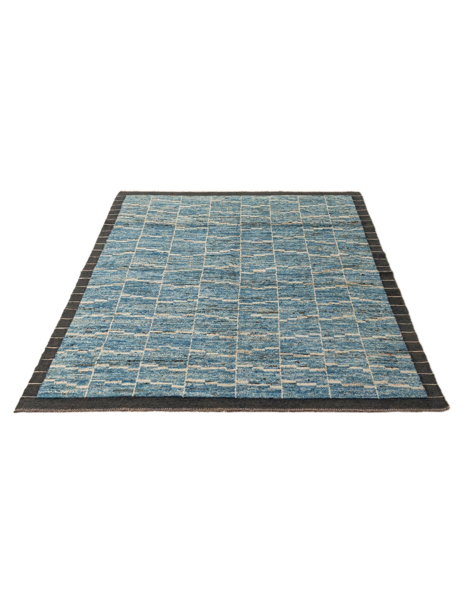 5' 6 x 8' 2 Hand Knotted Moroccan Wool Rug