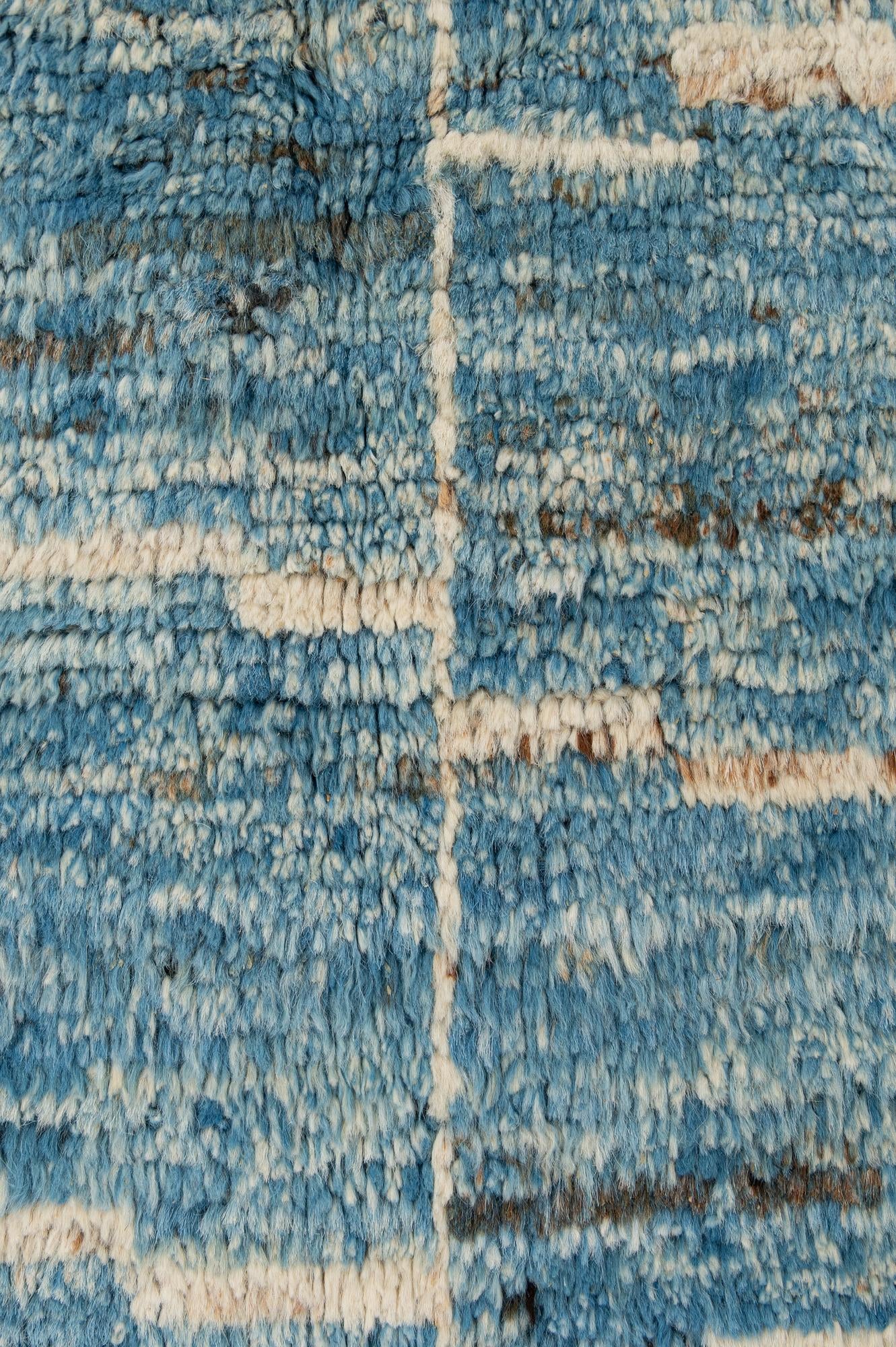 5' 6 x 8' 2 Hand Knotted Moroccan Wool Rug