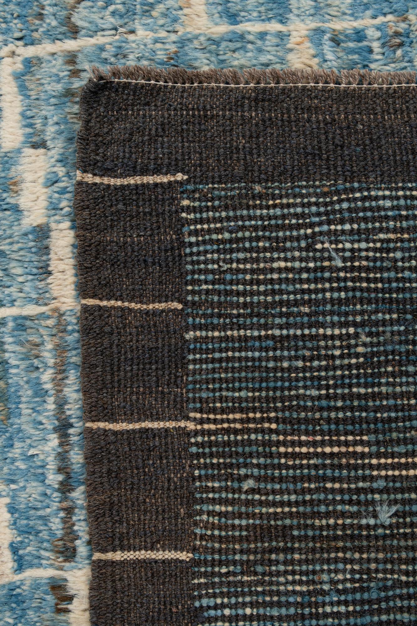 5' 6 x 8' 2 Hand Knotted Moroccan Wool Rug