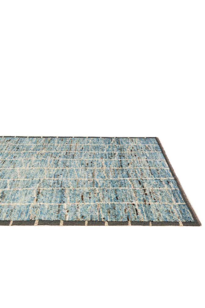 5' 9 x 7' 6 Hand Knotted Moroccan Wool Rug