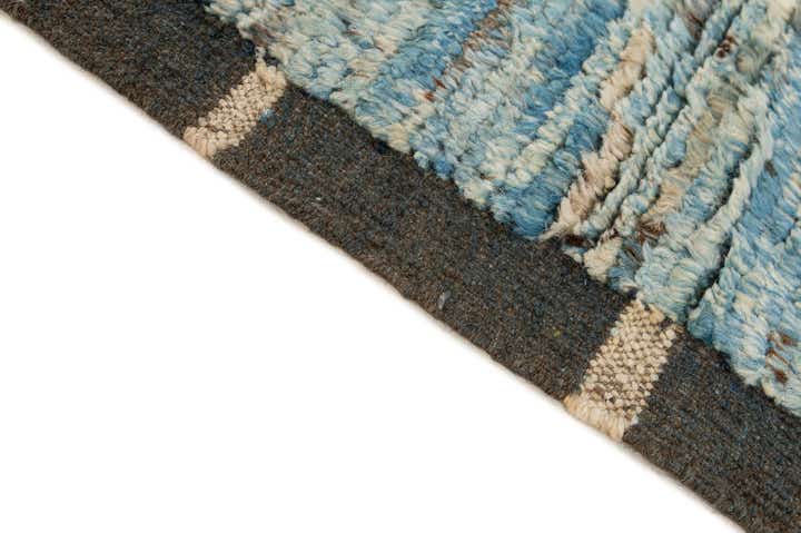 5' 9 x 7' 6 Hand Knotted Moroccan Wool Rug