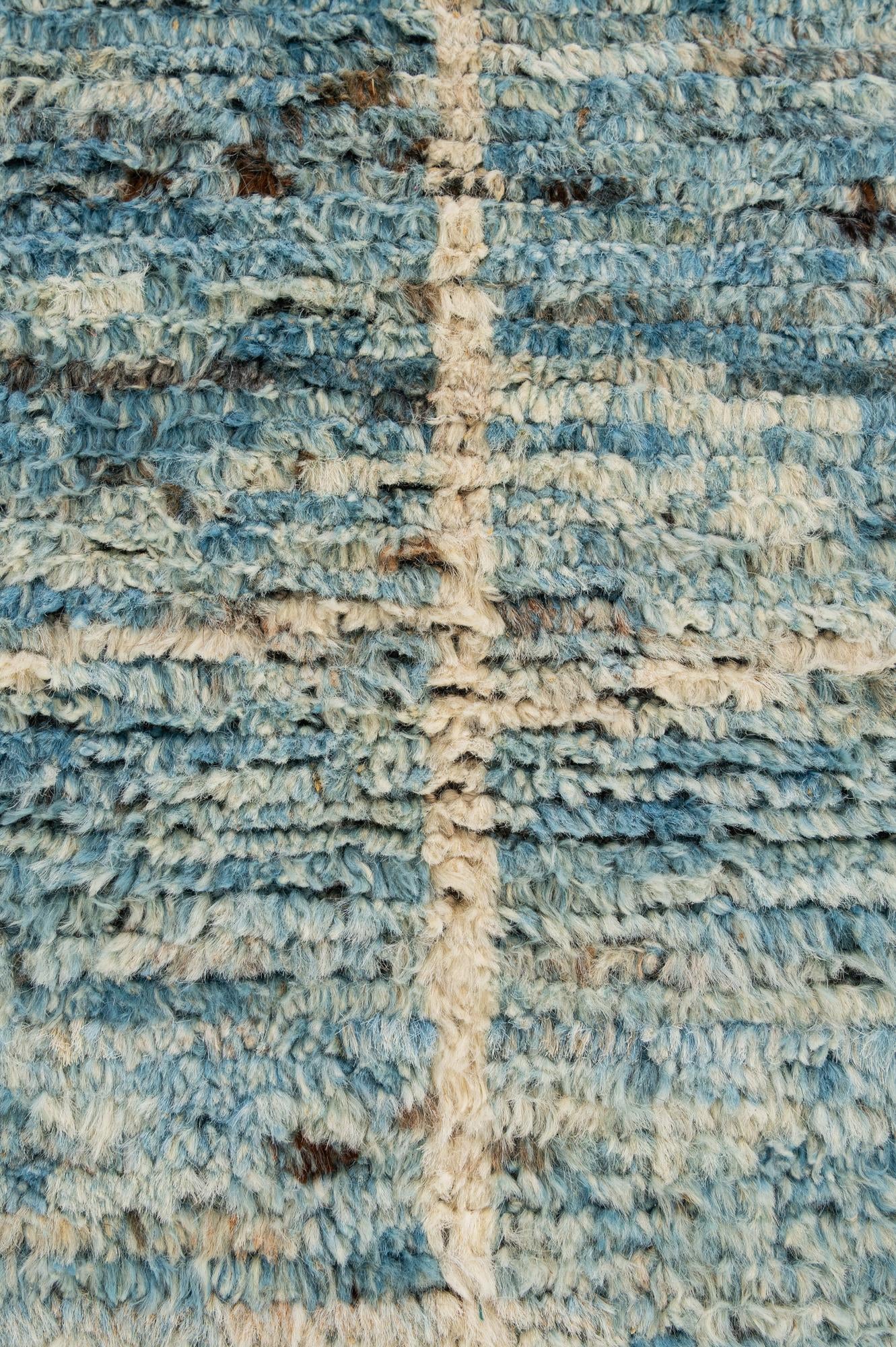 5' 9 x 7' 6 Hand Knotted Moroccan Wool Rug