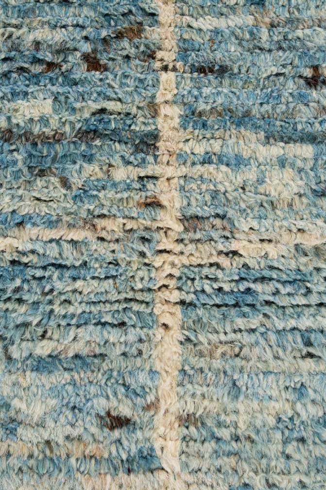 5' 9 x 7' 6 Hand Knotted Moroccan Wool Rug