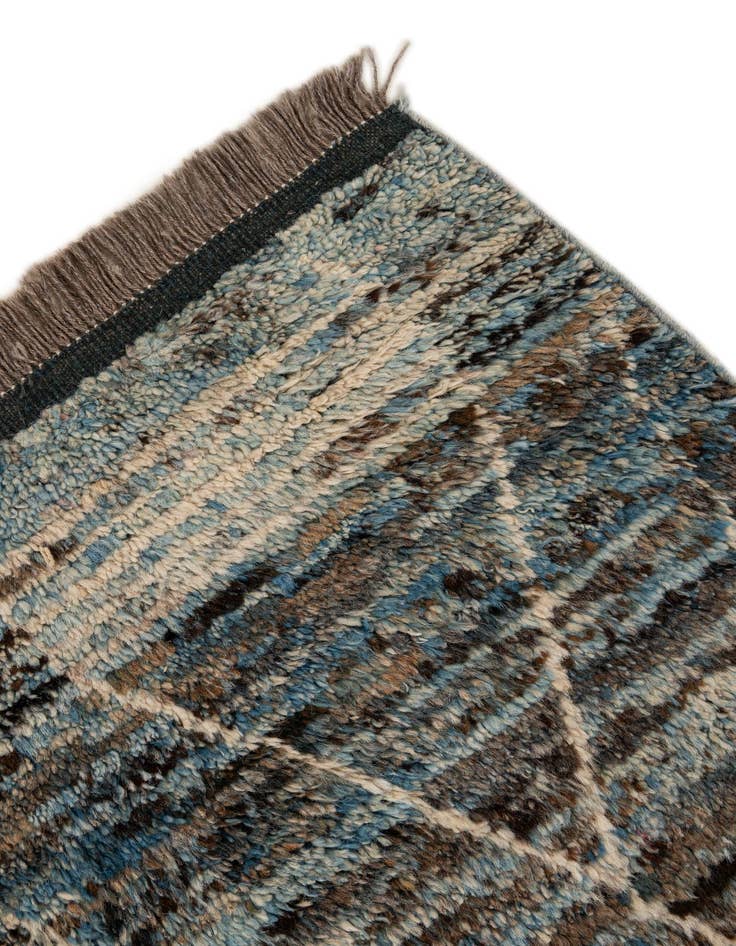 Detail image of 6' 6 x 9' 9  Hand Knotted Moroccan Wool Rug