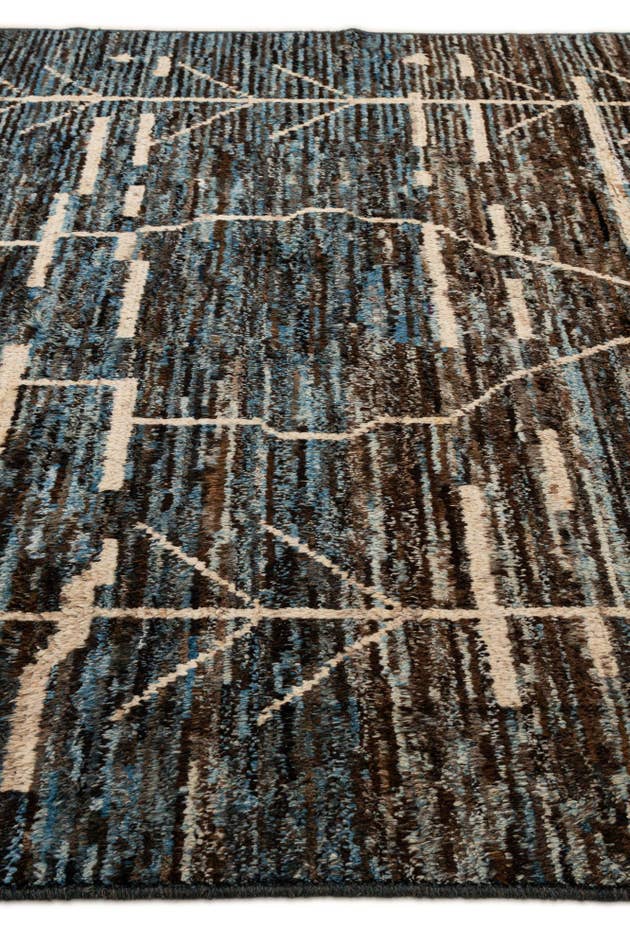 Detail image of 8' 5 x 10' Hand Knotted Moroccan Wool Rug