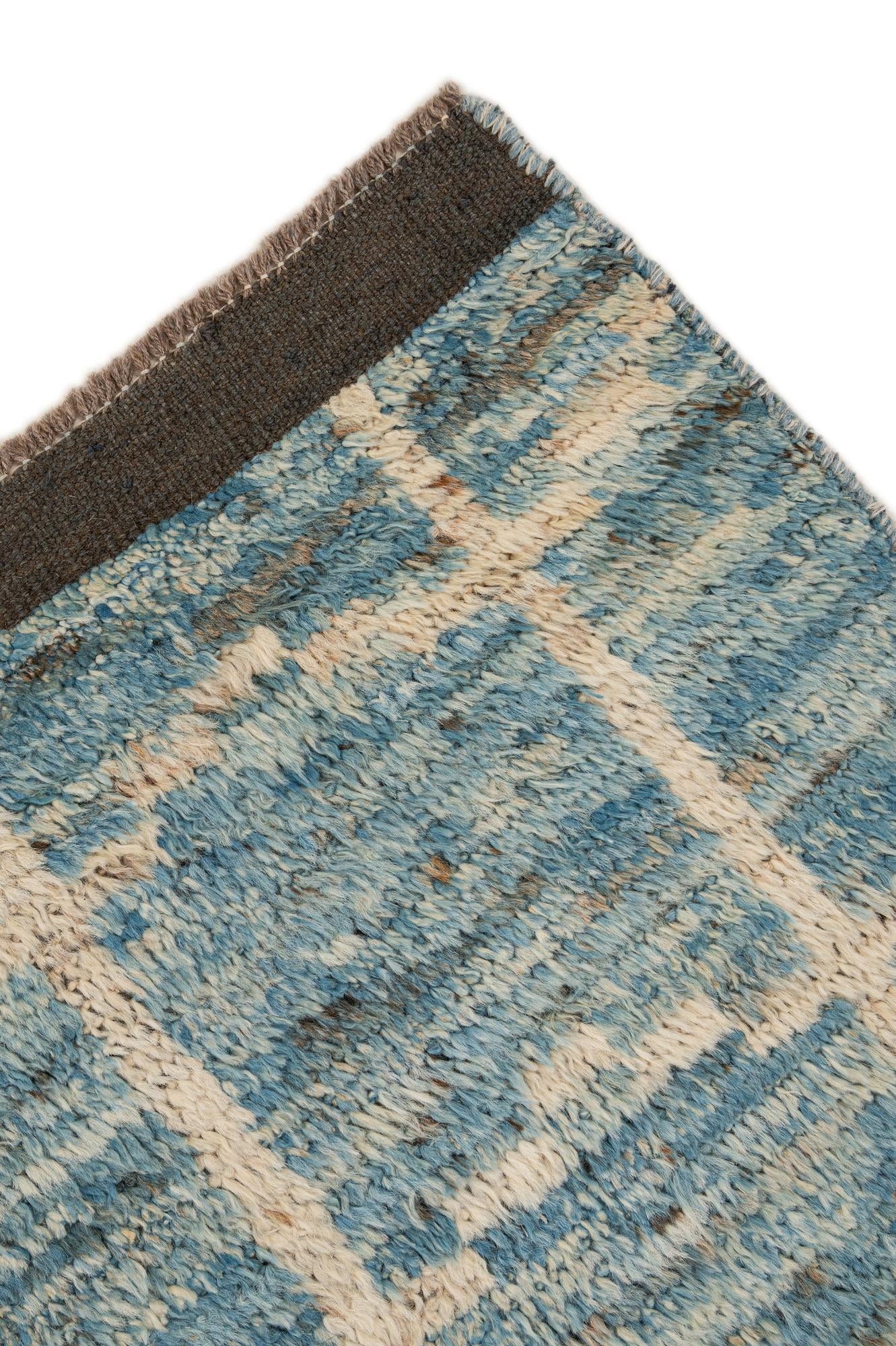 8' 1 x 9' 7 Hand Knotted Moroccan Wool Rug