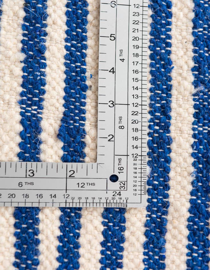 Detail image of 7' x 10' 6  Hand Knotted Moroccan Wool Rug