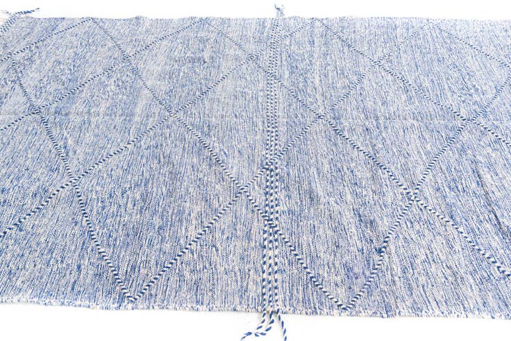 Detail image of 6' 7 x 10' Hand Knotted Moroccan Wool Rug