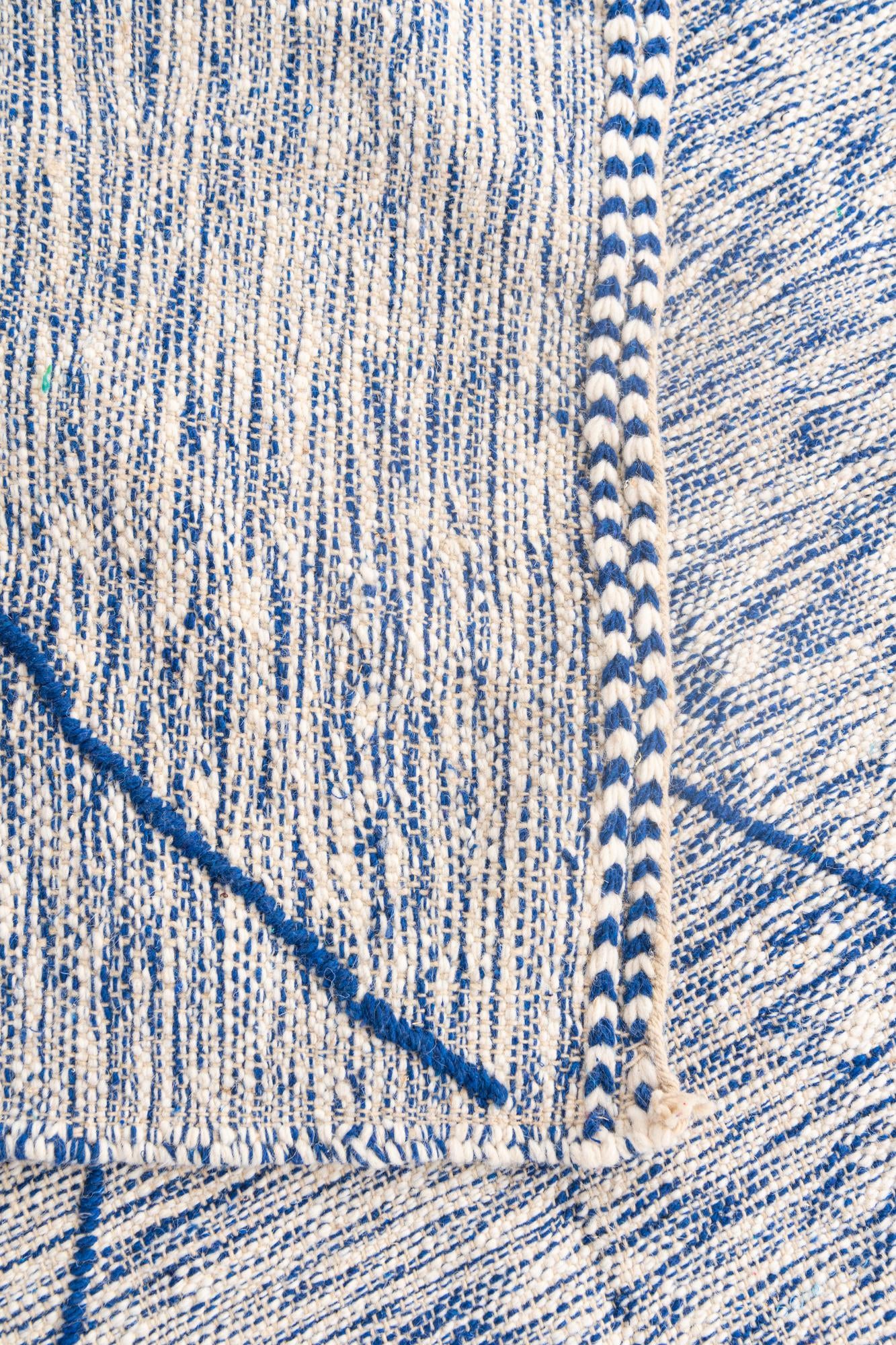 5' 3 x 8' 2 Hand Knotted Moroccan Wool Rug