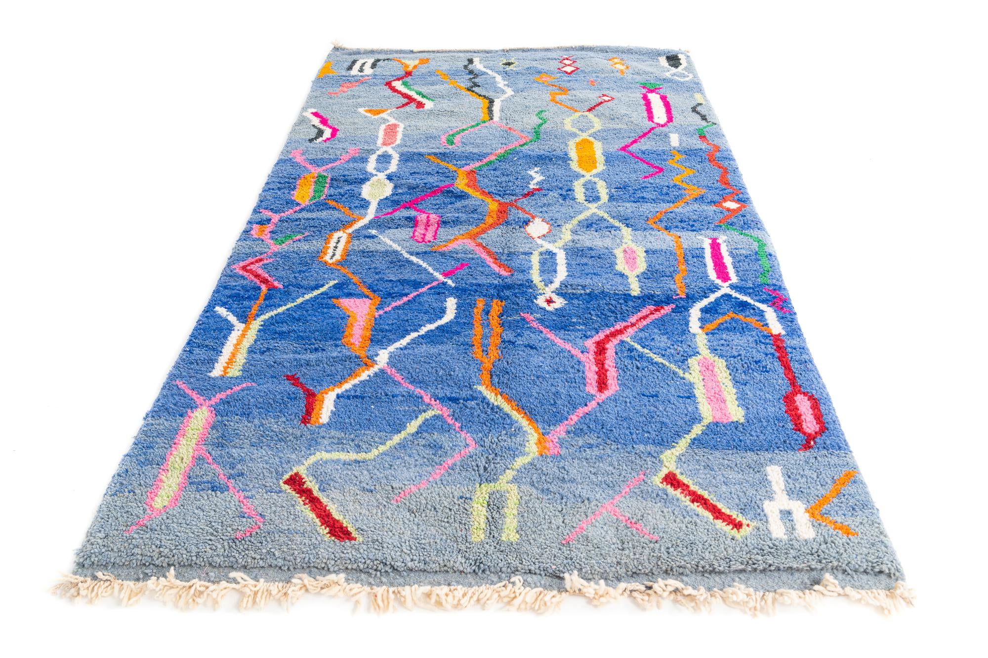 5' x 8' 7 Hand Knotted Moroccan Wool Rug