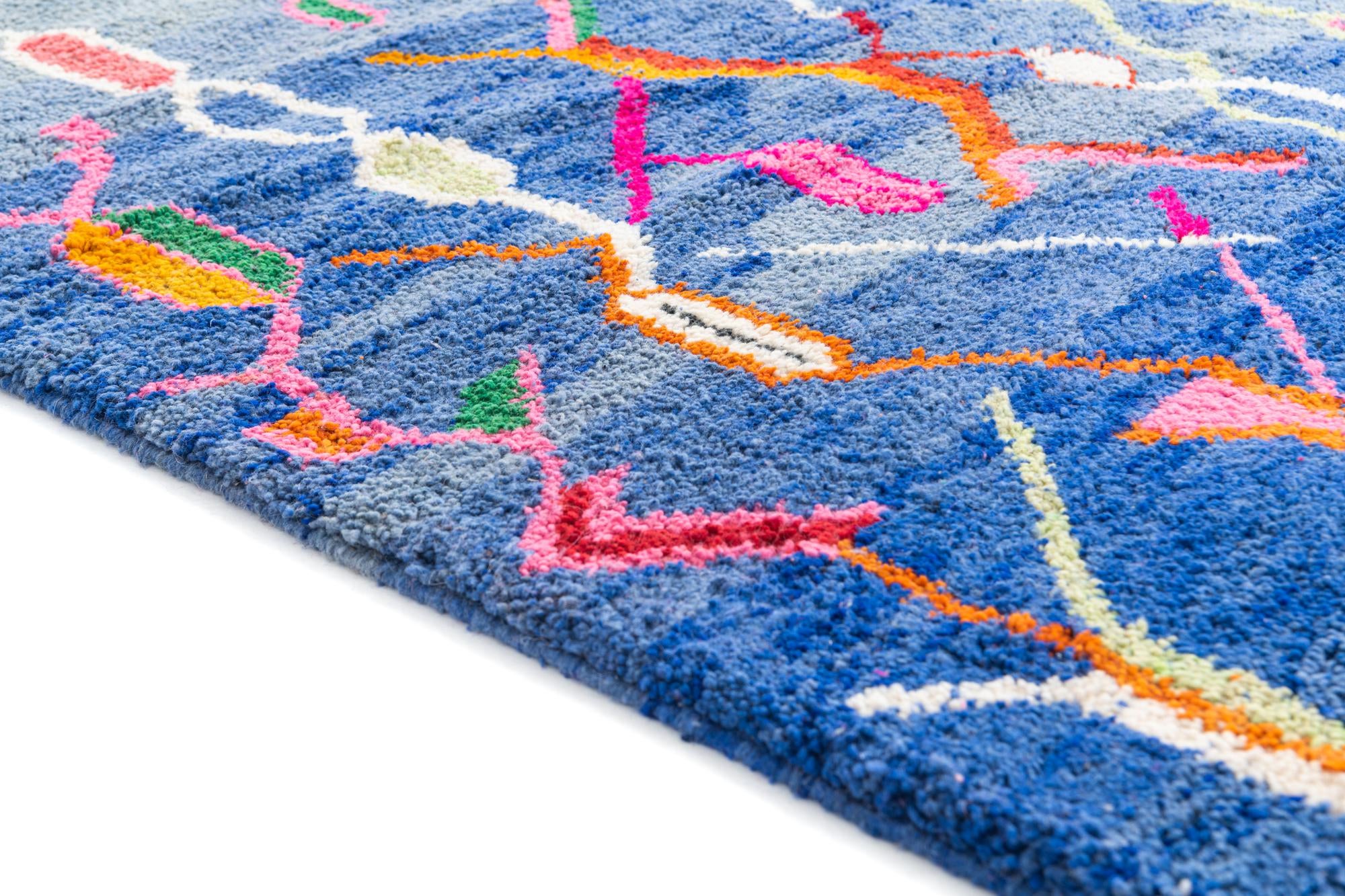 5' x 8' 7 Hand Knotted Moroccan Wool Rug