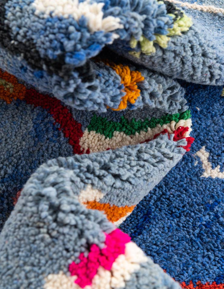 Detail image of 5' x 8' 7  Hand Knotted Moroccan Wool Rug