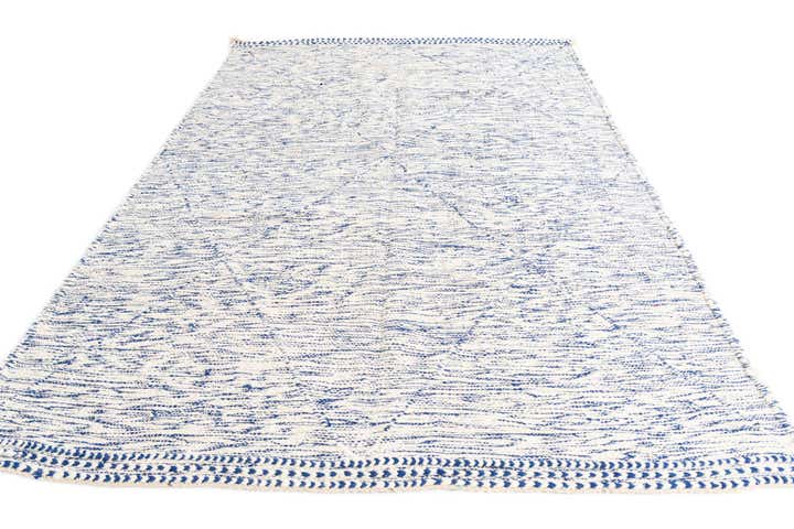 6' 8 x 10' Hand Knotted Moroccan Wool Rug