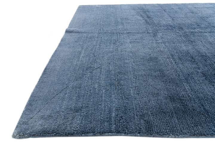 5' 6 x 7' 10 Hand Knotted Moroccan Wool Rug