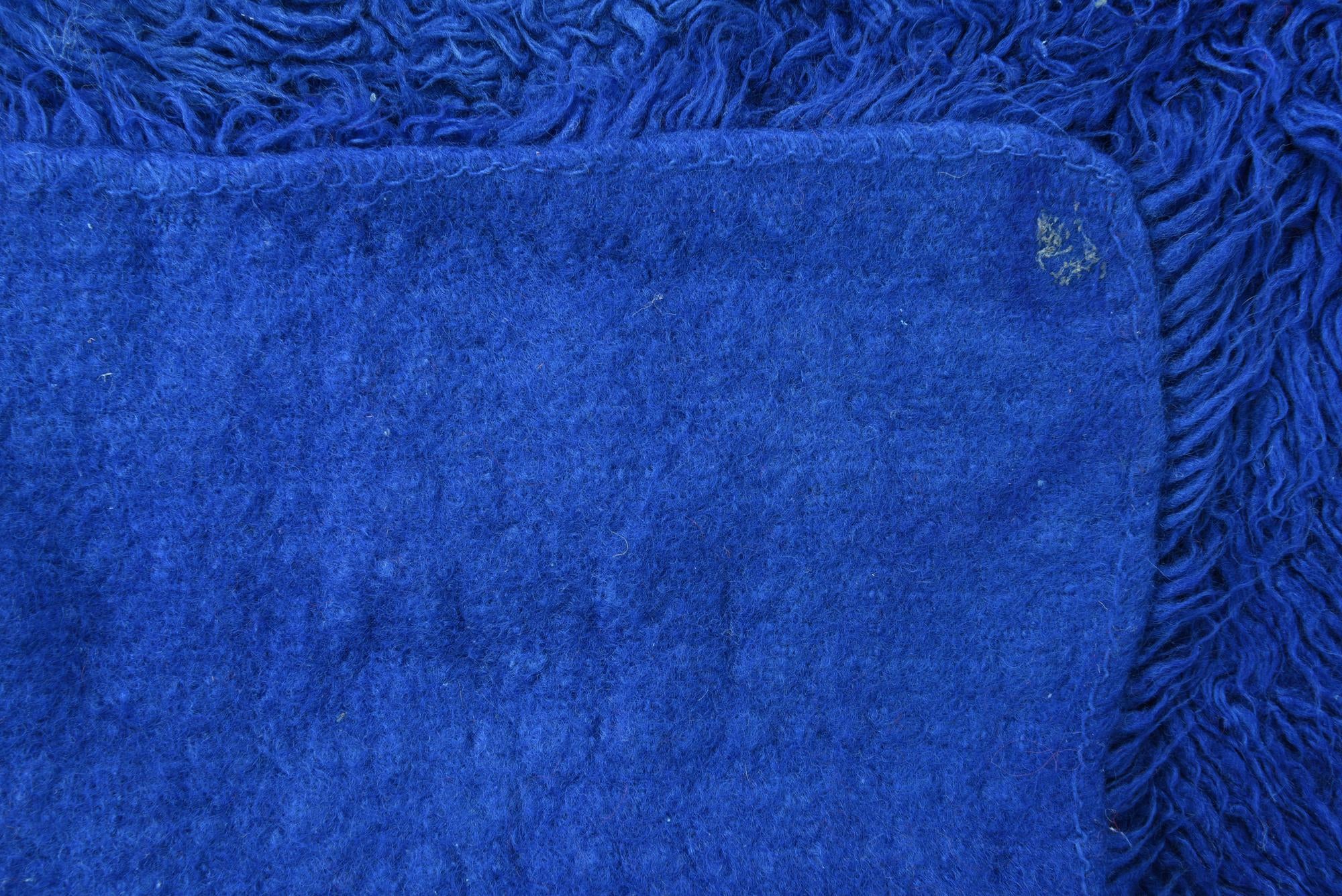 2' 3 x 3' 8 Hand Knotted Moroccan Wool Rug