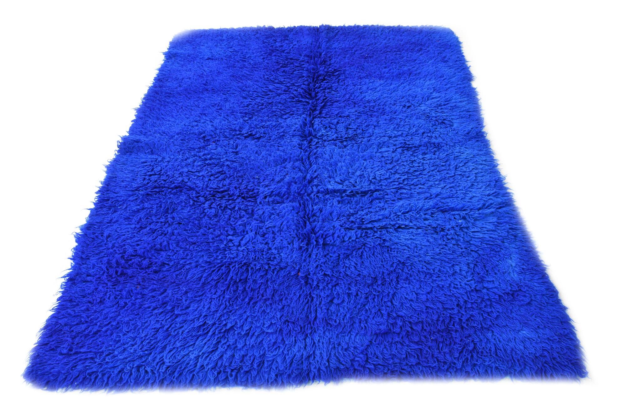 4' 6 x 6' 2 Hand Knotted Moroccan Wool Rug