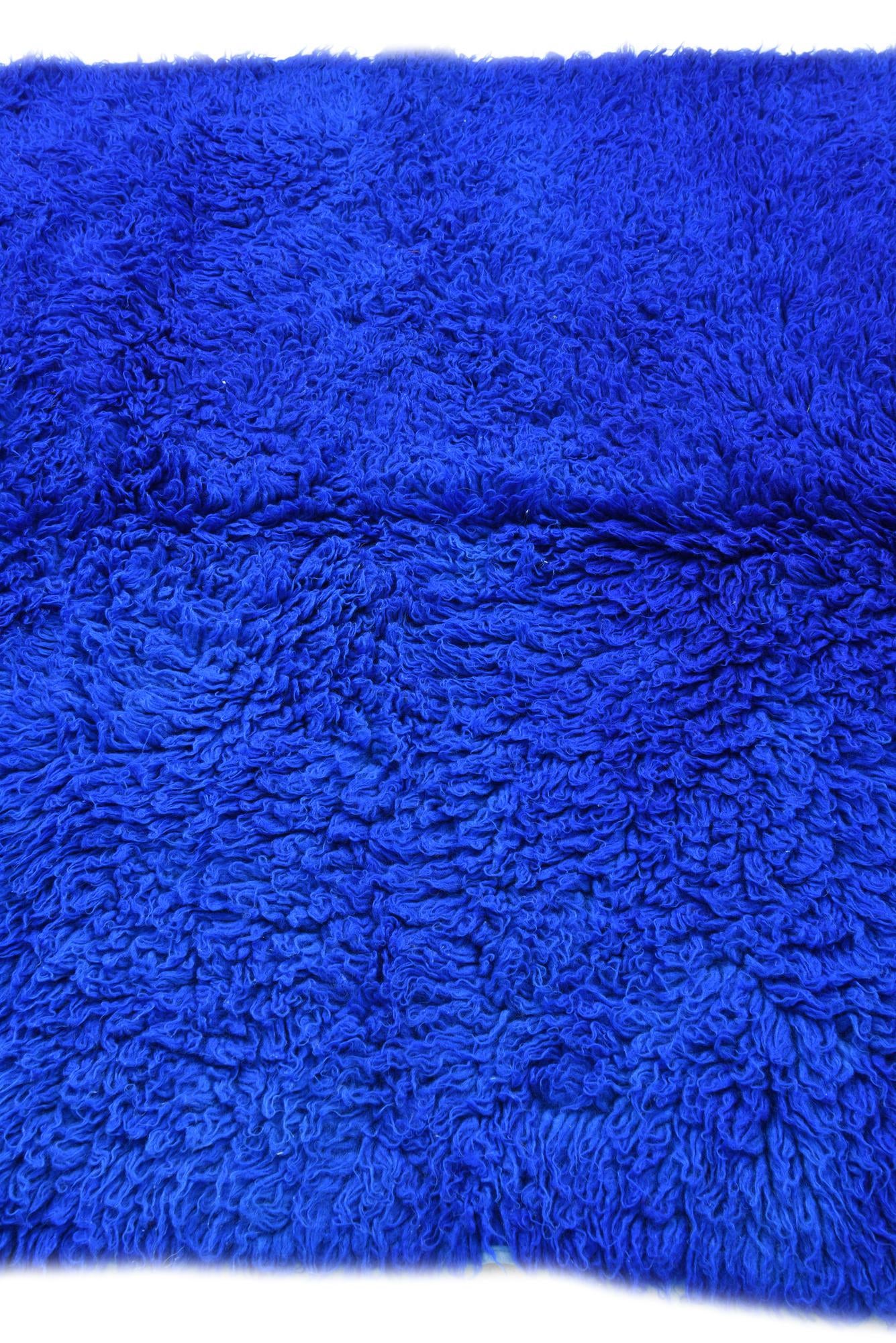 4' 6 x 6' 2 Hand Knotted Moroccan Wool Rug