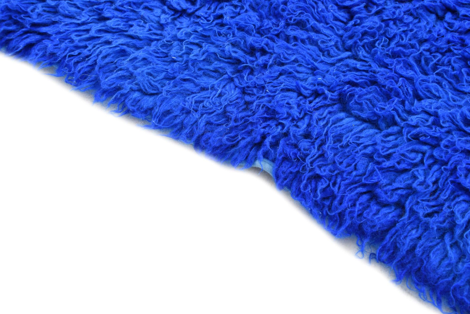 4' 6 x 6' 2 Hand Knotted Moroccan Wool Rug