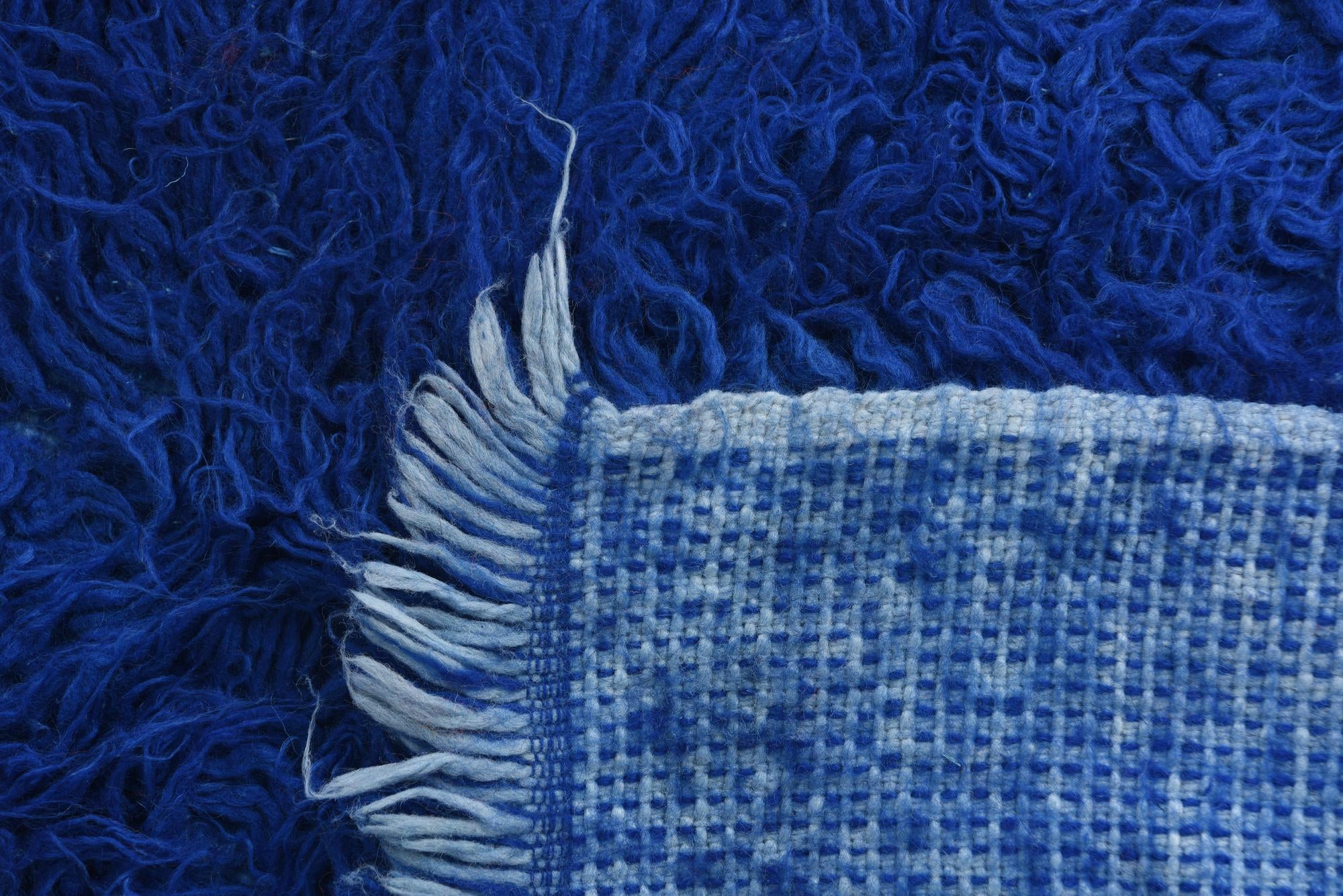 2' 5 x 4' 6 Hand Knotted Moroccan Wool Rug