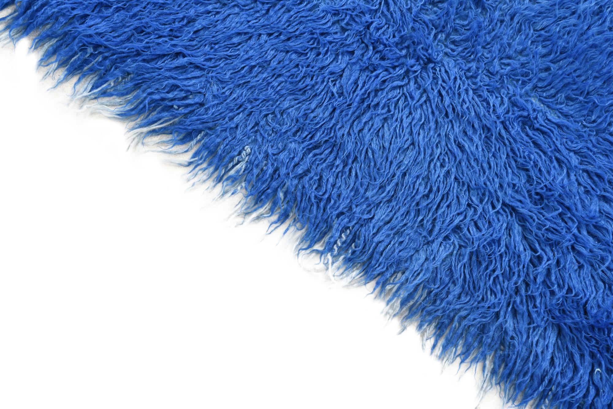 2' 6 x 4' 7 Hand Knotted Moroccan Wool Rug