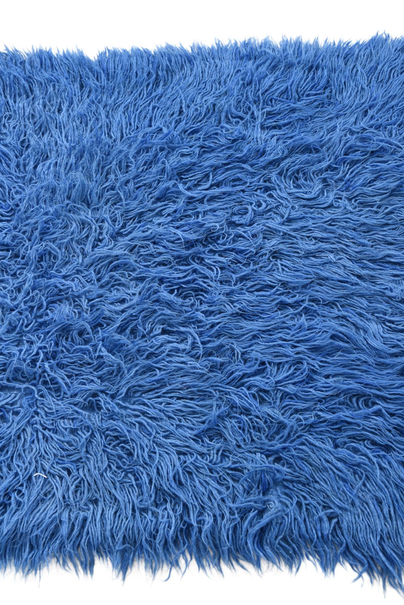 2' 9 x 4' 8 Hand Knotted Moroccan Wool Rug