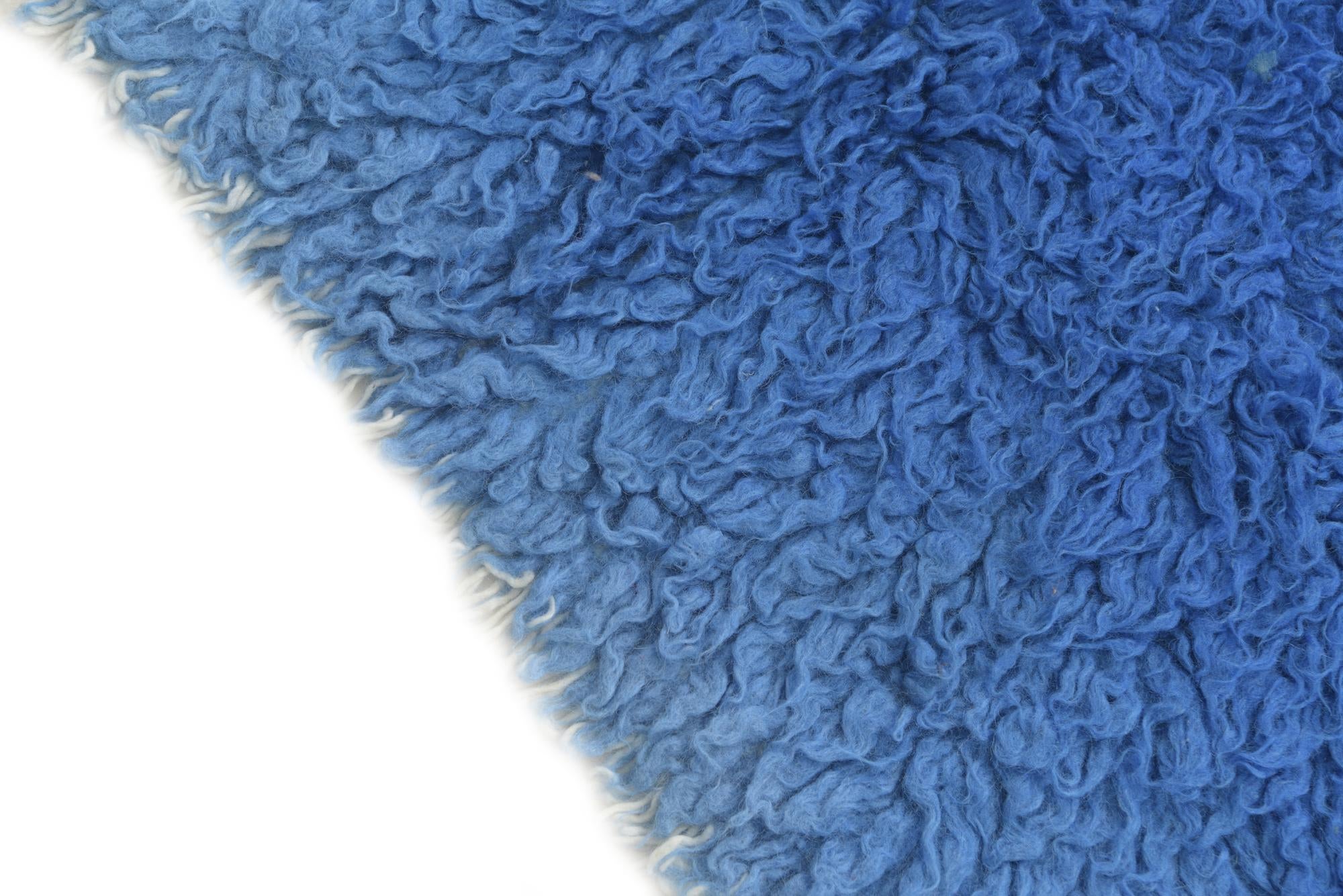 2' 5 x 4' 8 Hand Knotted Moroccan Wool Rug