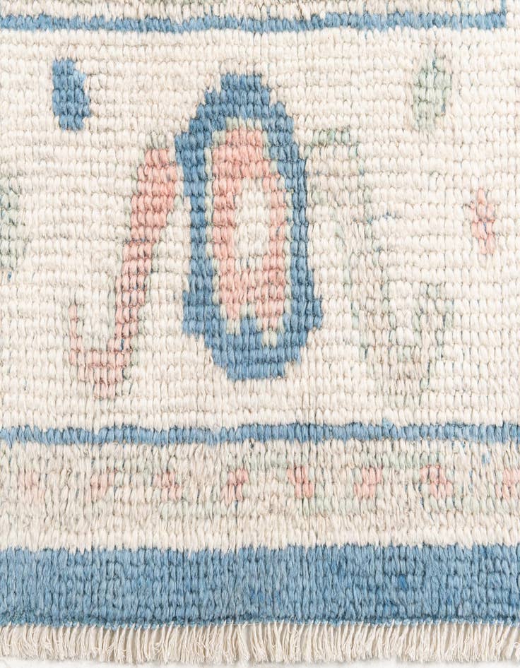 Detail image of 7' 7 x 10'  Hand Knotted Moroccan Wool Rug