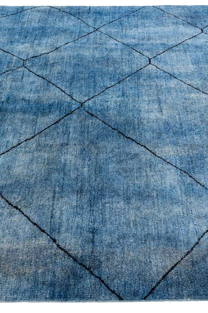 6' 9 x 10' 1 Hand Knotted Moroccan Wool Rug