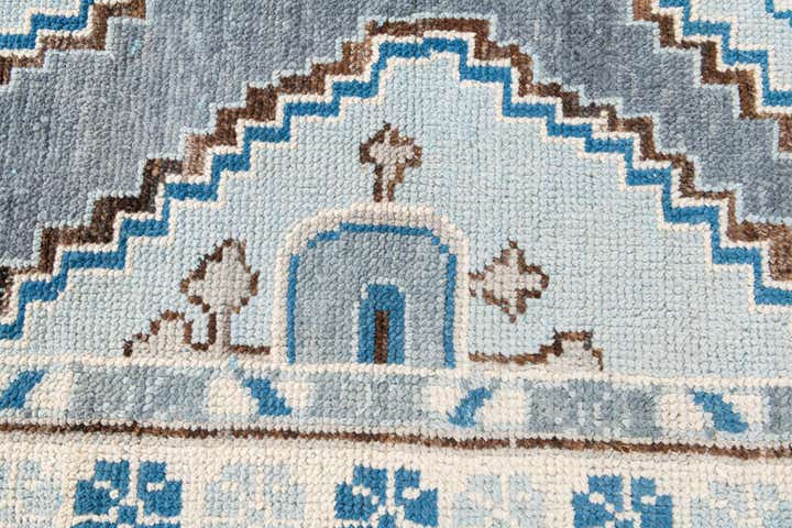 5' x 9' Hand Knotted Moroccan Wool Rug