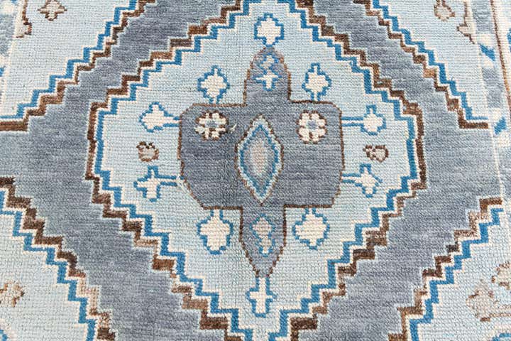5' x 9' Hand Knotted Moroccan Wool Rug