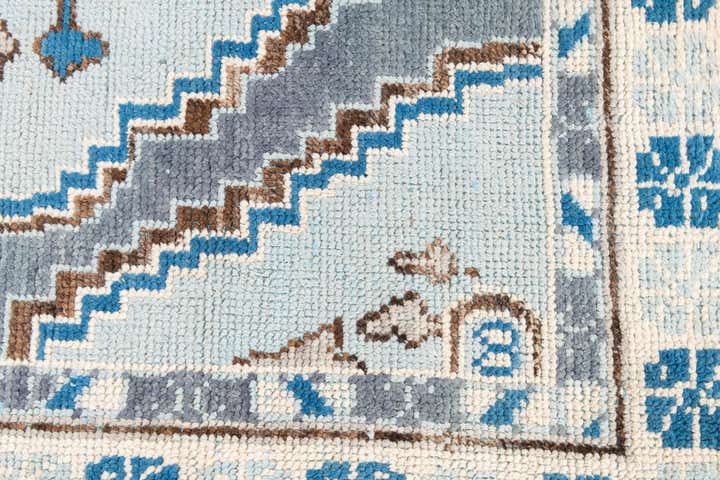 5' x 9' Hand Knotted Moroccan Wool Rug