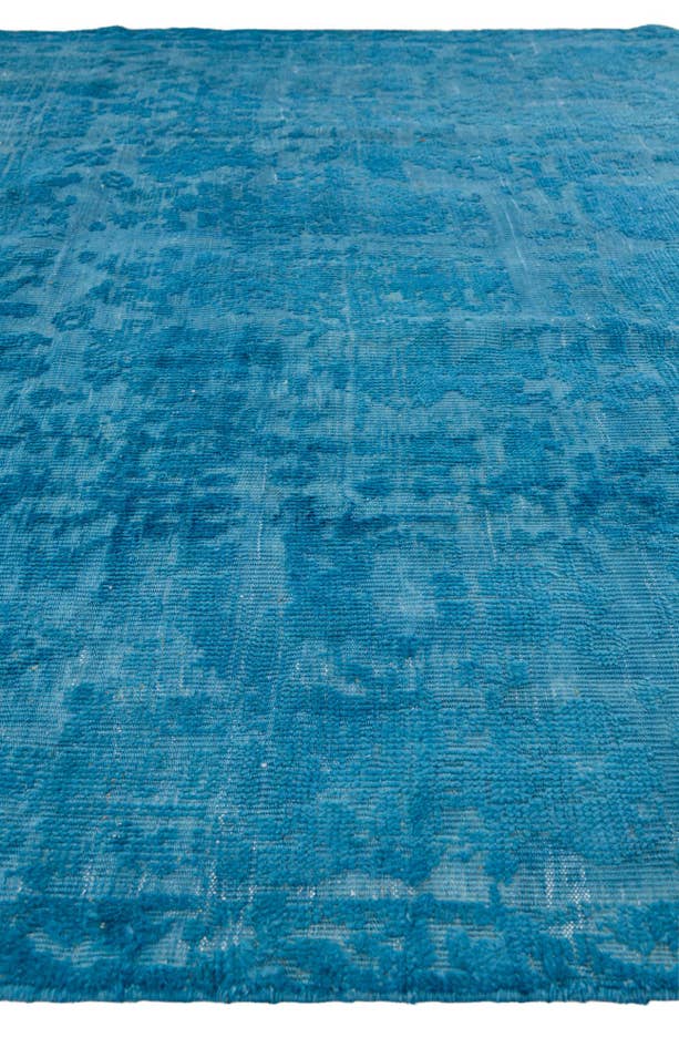 Detail image of 7' 6 x 10' 10 Hand Knotted Moroccan Wool Rug
