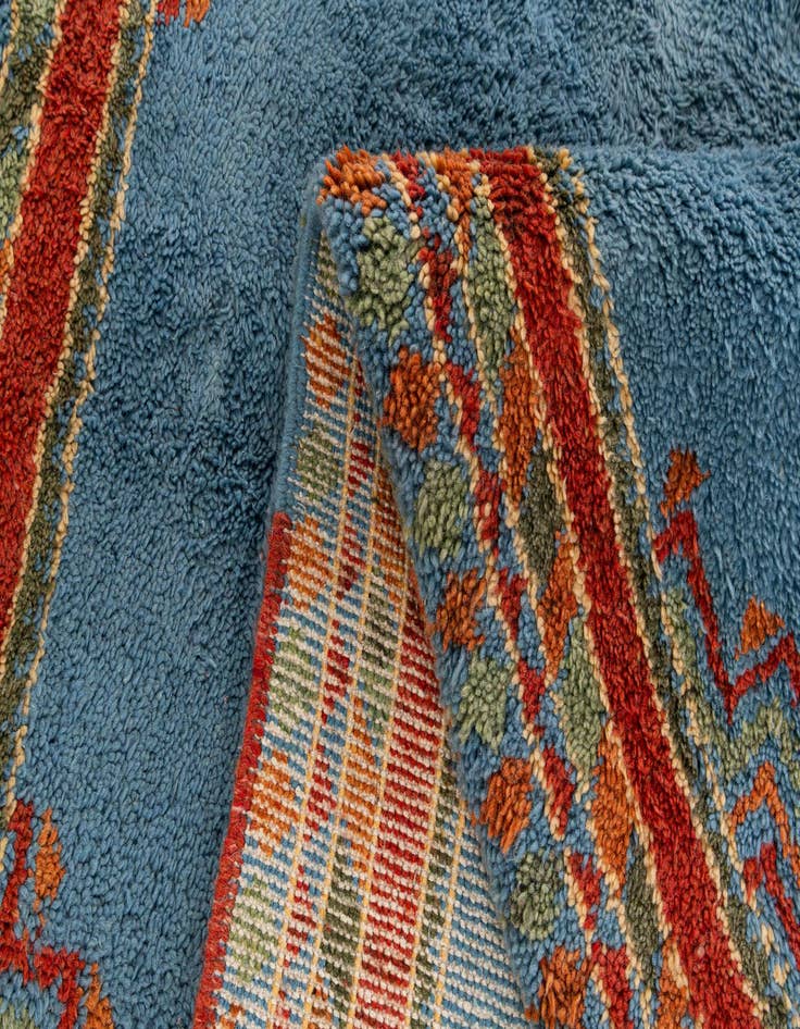 Detail image of 5' 5 x 7' 8  Hand Knotted Moroccan Wool Rug