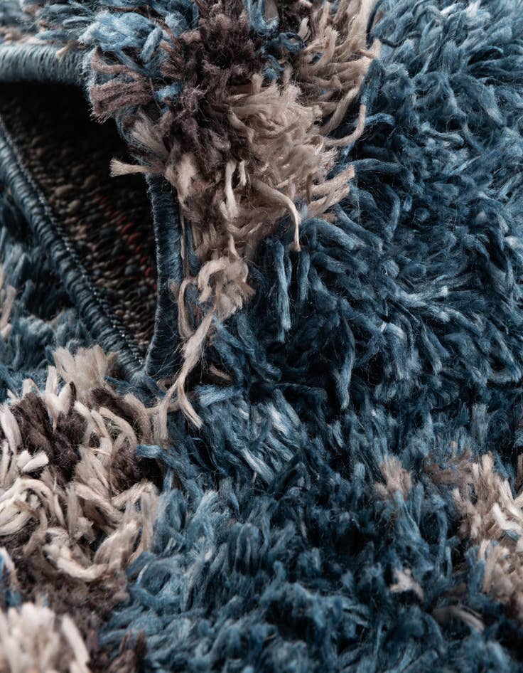 Detail image of 2' 6 x 4' Morocco Rug