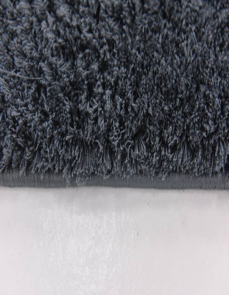 Detail image of 5' 3 x 7' 5 Multi-Tone Shag Rug