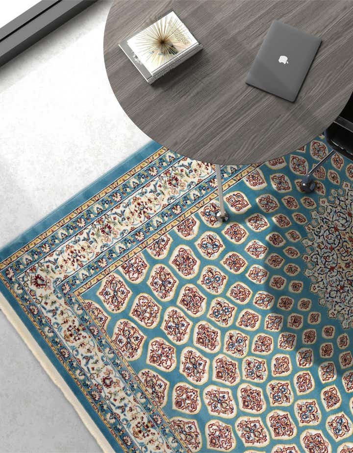10' x 13' Nain Design Rug
