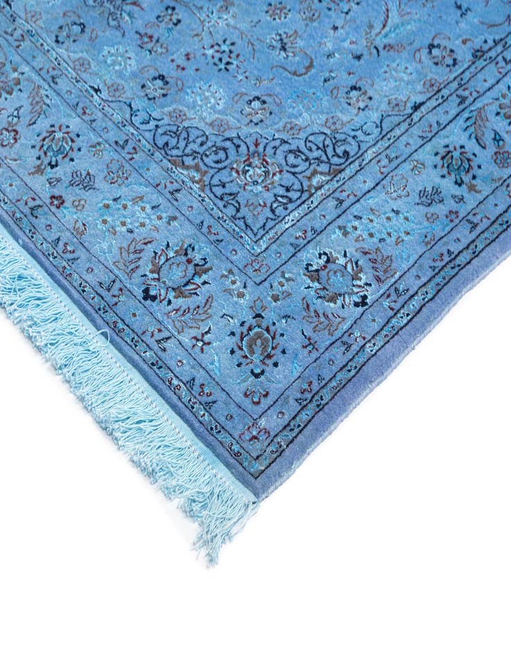 Detail image of 4' 1 x 6' 3 Nain Rug