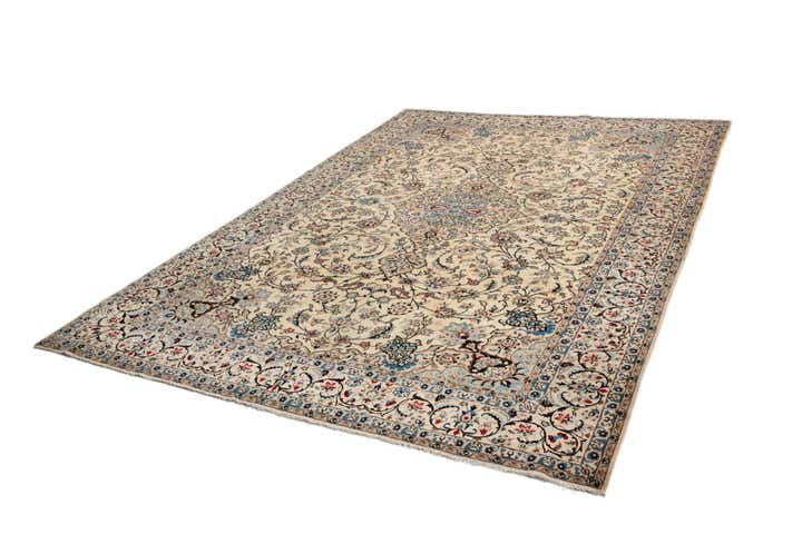 8' 6 x 10' 2 Nain Wool Rug