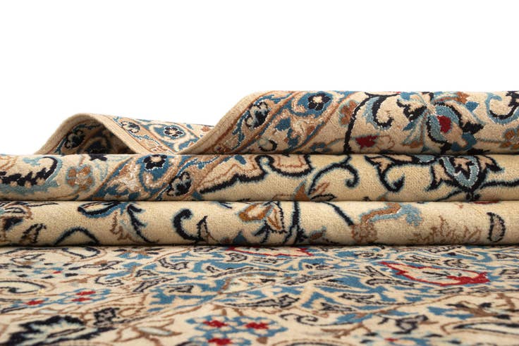 Detail image of 8' 6 x 10' 2 Nain Wool Rug