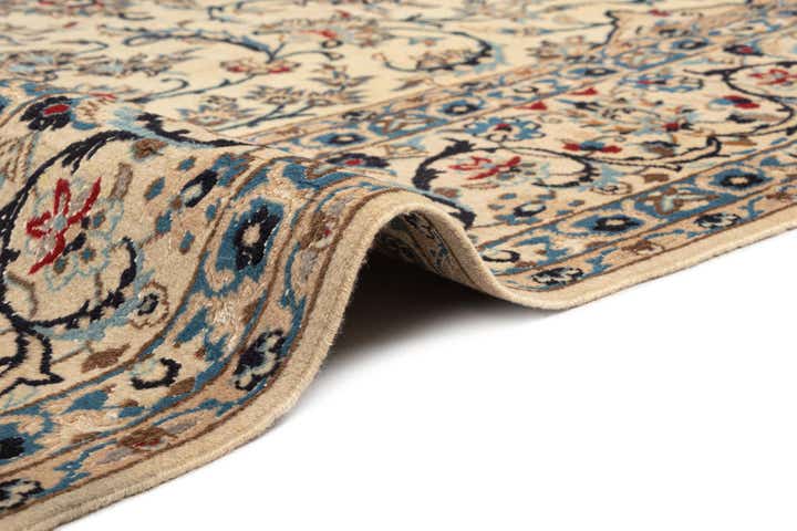 8' 6 x 10' 2 Nain Wool Rug