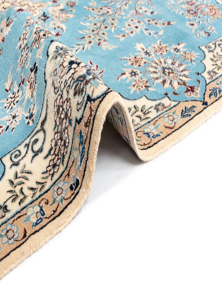 Detail image of 3' 10 x 6' Nain Rug